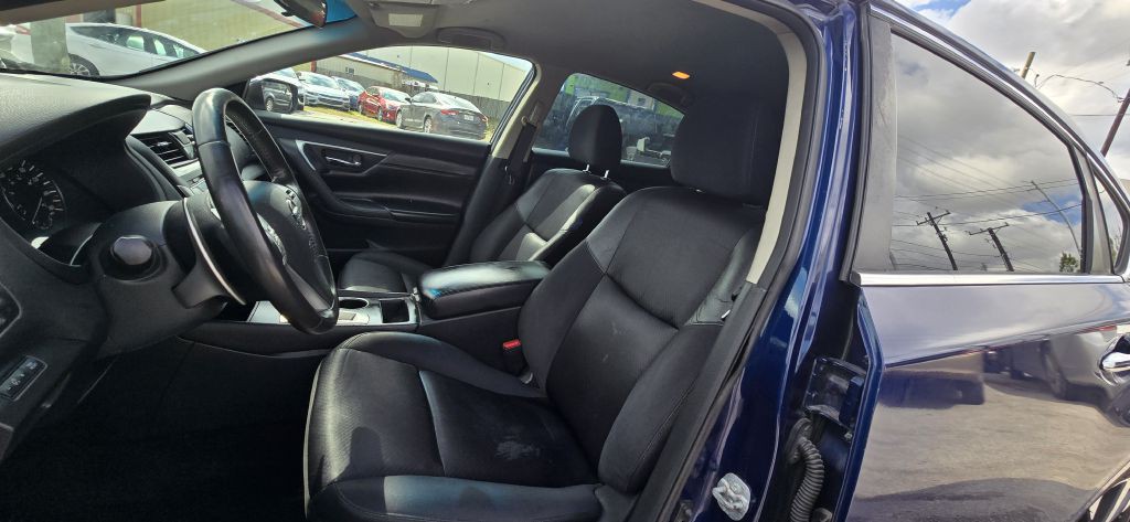 2017 Nissan Altima Image 21