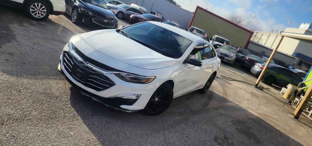 2020 Chevrolet Malibu Image 1