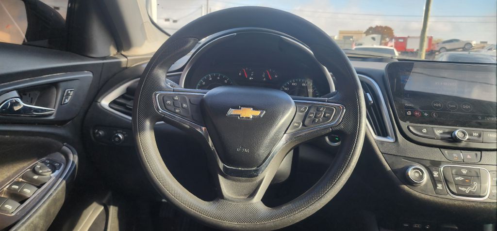 2020 Chevrolet Malibu Image 14