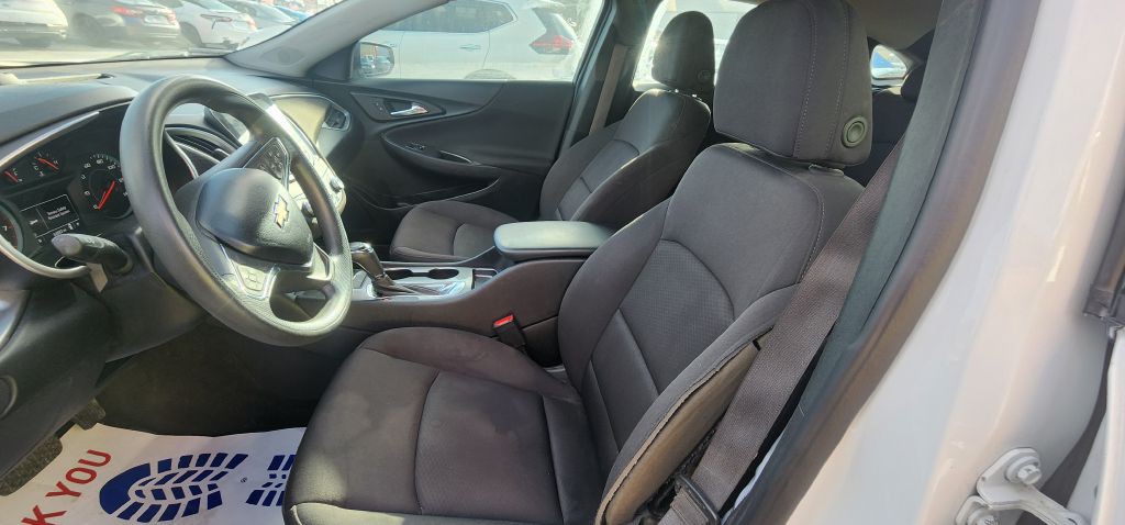 2020 Chevrolet Malibu Image 16