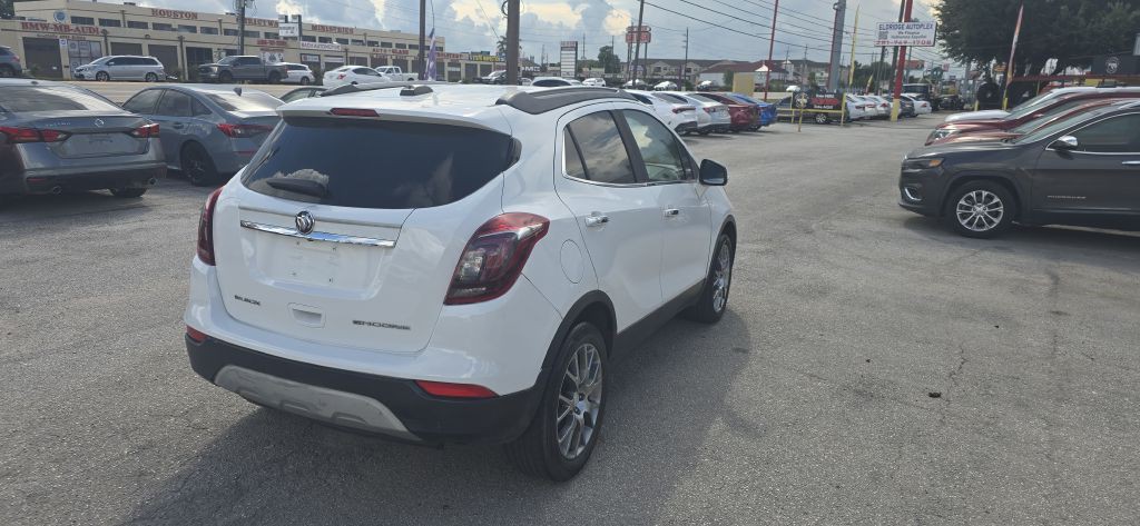 2017 Buick Enclave Image 10