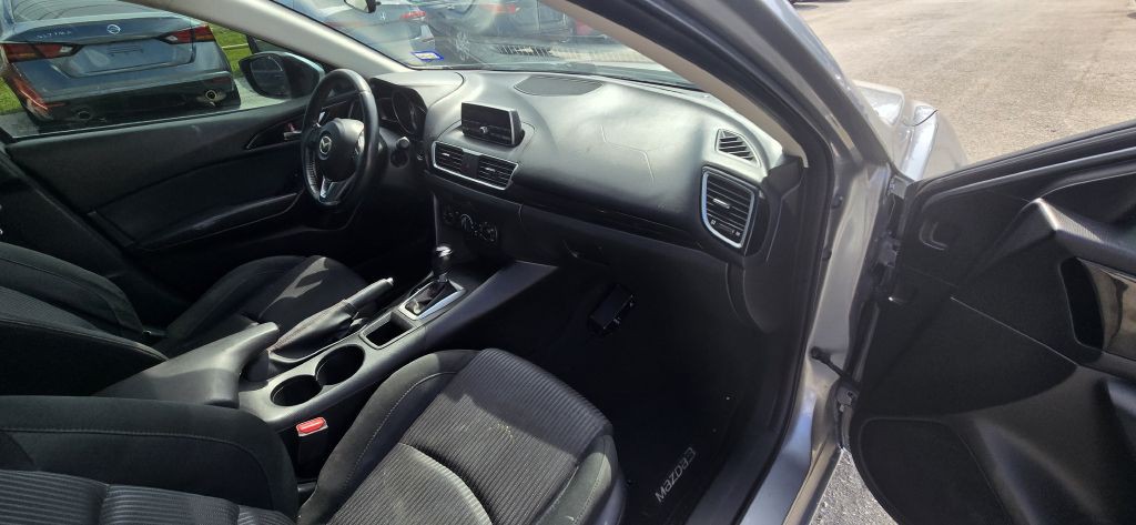 2014 Mazda Mazda3 Image 18