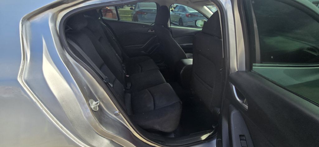 2014 Mazda Mazda3 Image 23