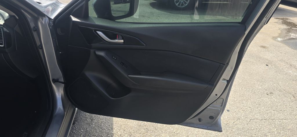 2014 Mazda Mazda3 Image 25