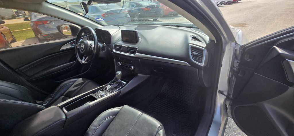 2017 Mazda Mazda3 Image 22