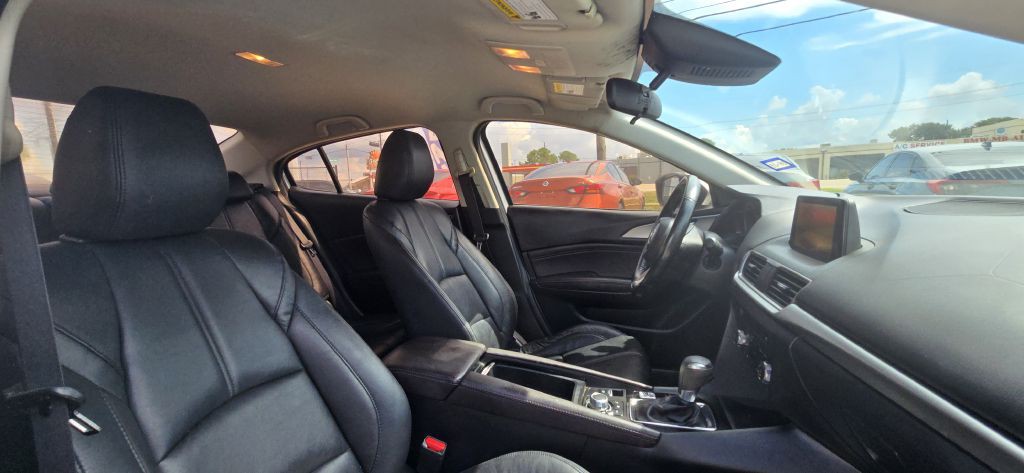 2017 Mazda Mazda3 Image 23