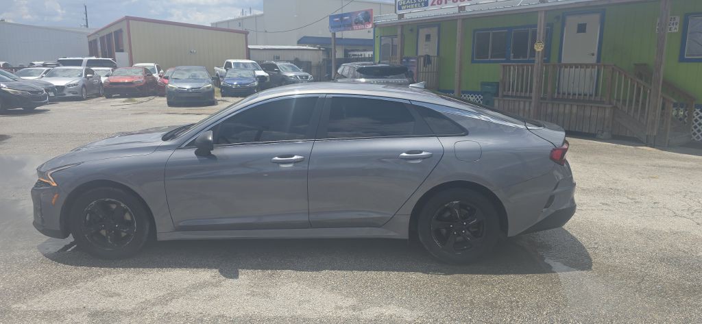 2021 Kia K5 Image 6