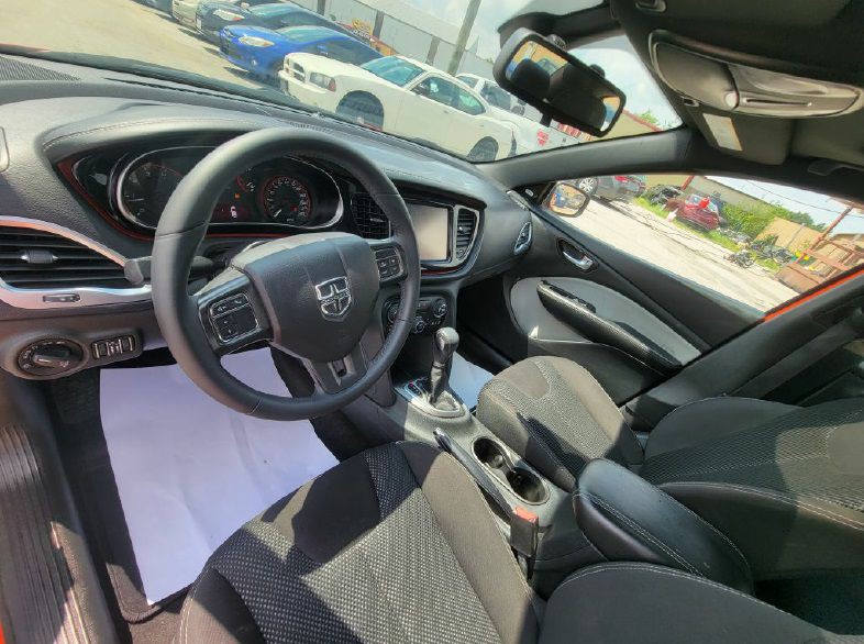 2015 Dodge Dart Image 16
