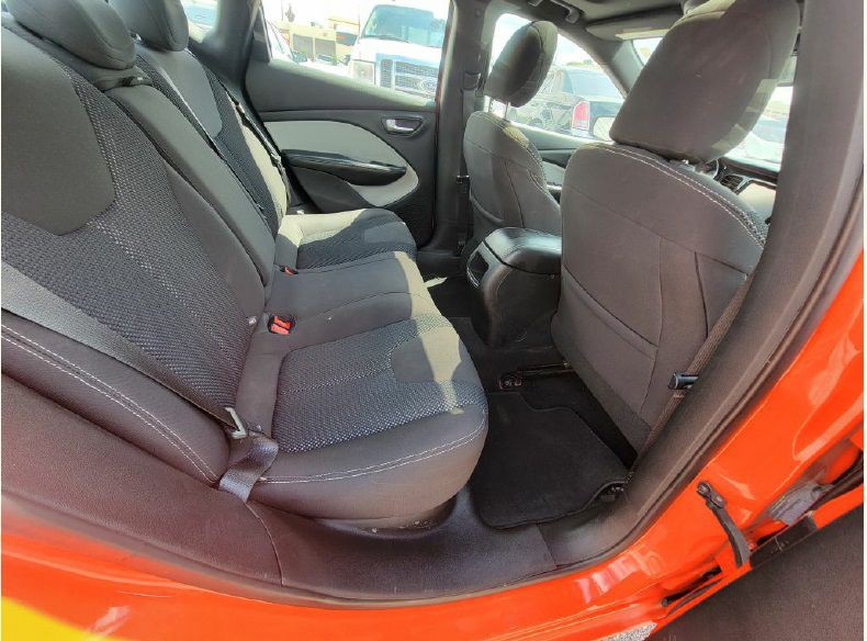 2015 Dodge Dart Image 21