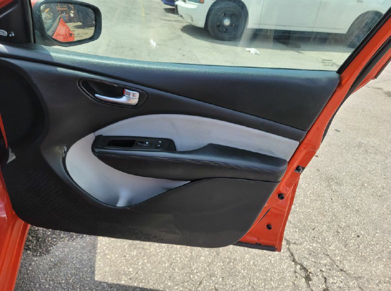 2015 Dodge Dart Image 25
