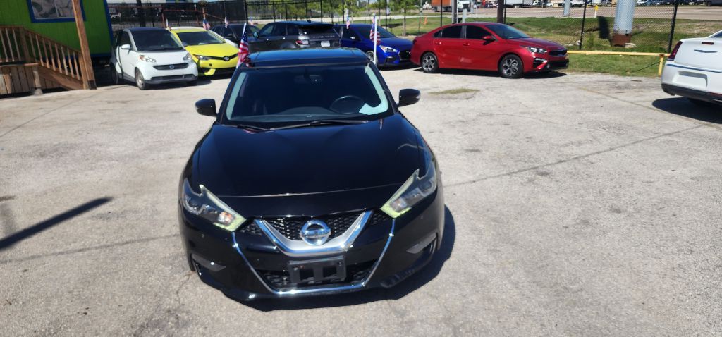 2016 Nissan Maxima Image 2
