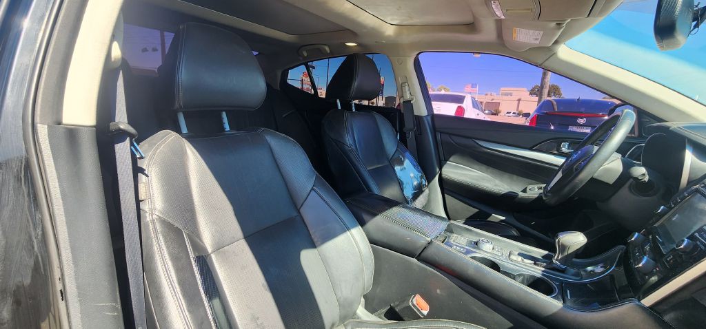 2016 Nissan Maxima Image 24