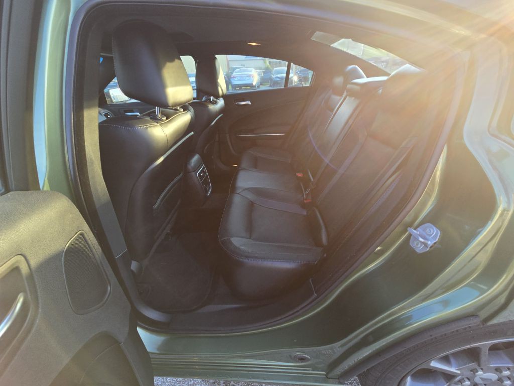 2018 Dodge Charger Image 18