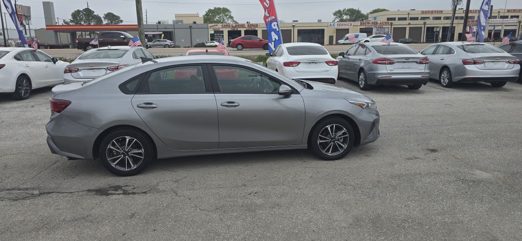 2022 Kia Forte Image 10