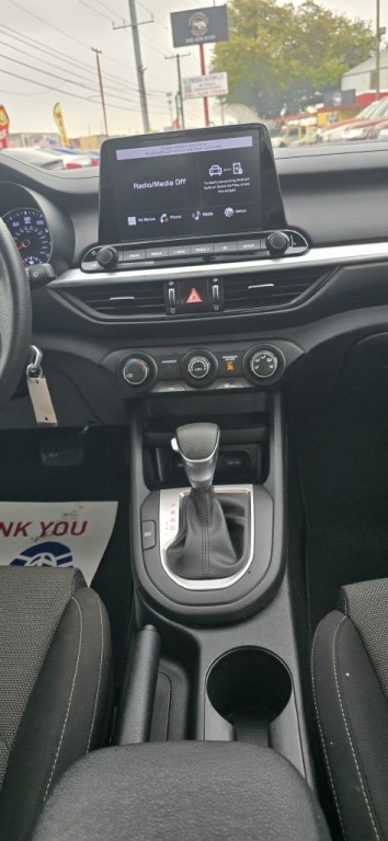 2022 Kia Forte Image 13