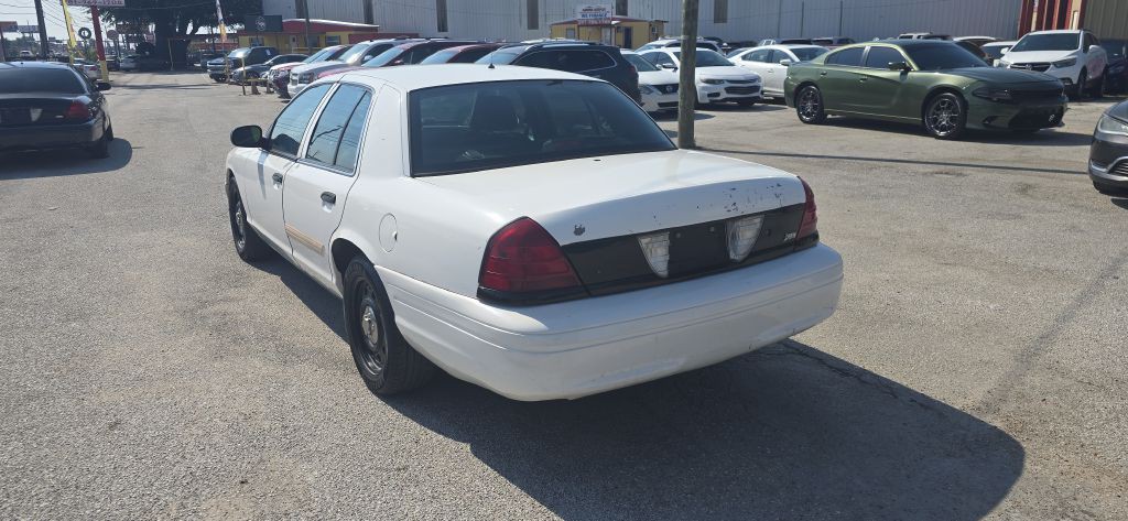 2010 Ford Crown Victoria Image 7