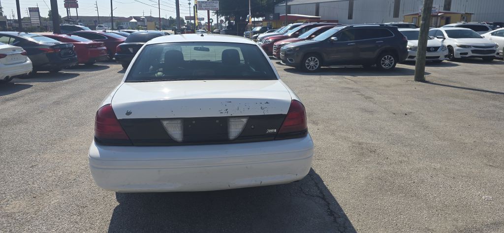 2010 Ford Crown Victoria Image 8