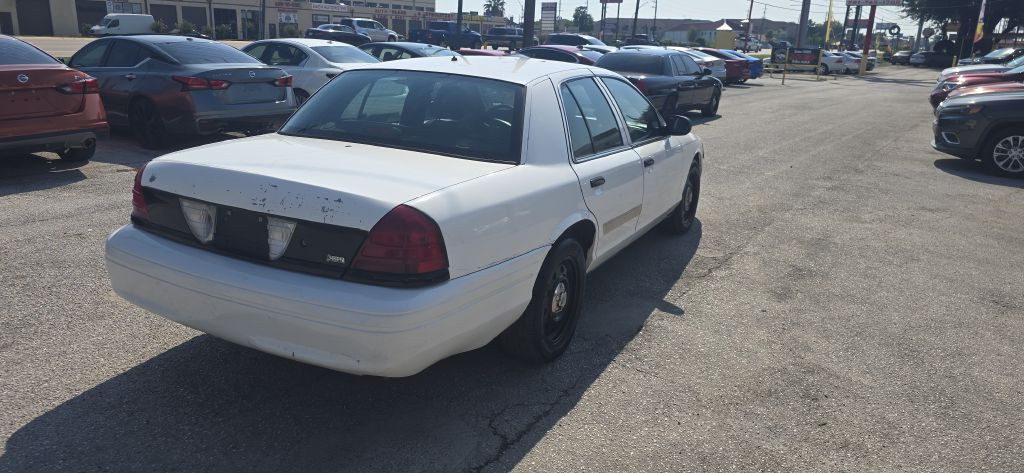 2010 Ford Crown Victoria Image 9