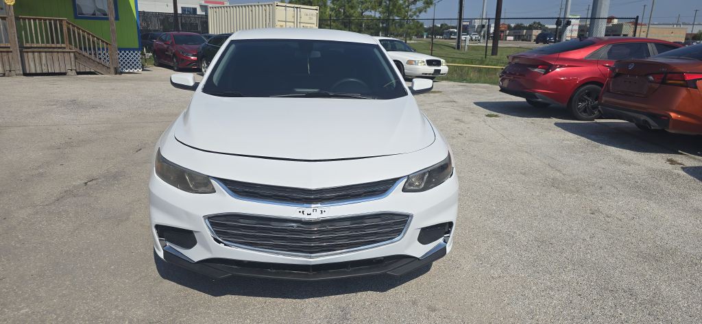 2020 Chevrolet Malibu Image 2