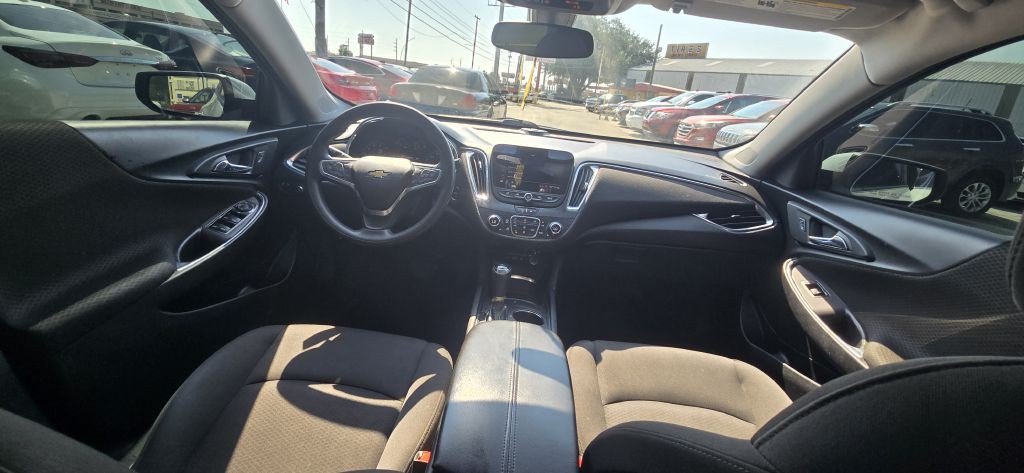 2020 Chevrolet Malibu Image 12