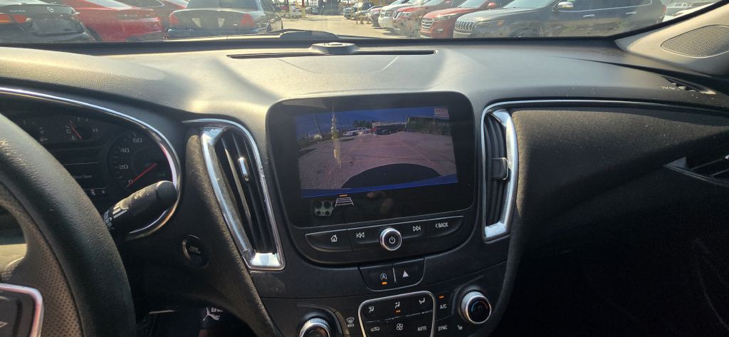 2020 Chevrolet Malibu Image 15