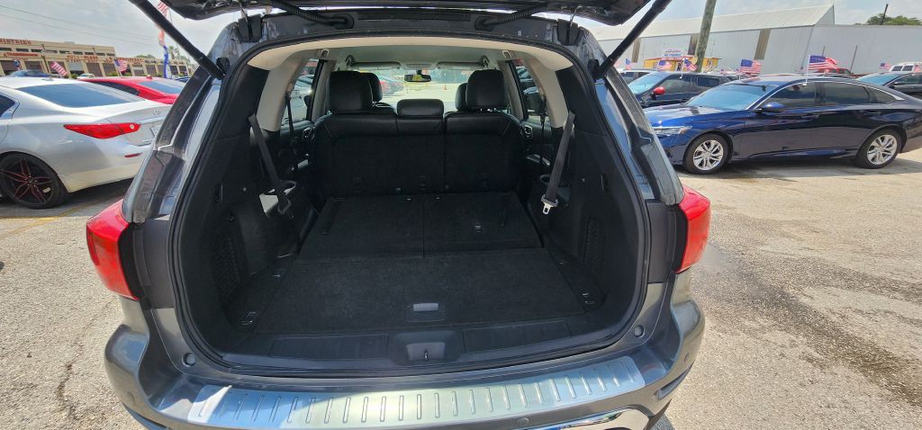 2017 Nissan Pathfinder Image 9
