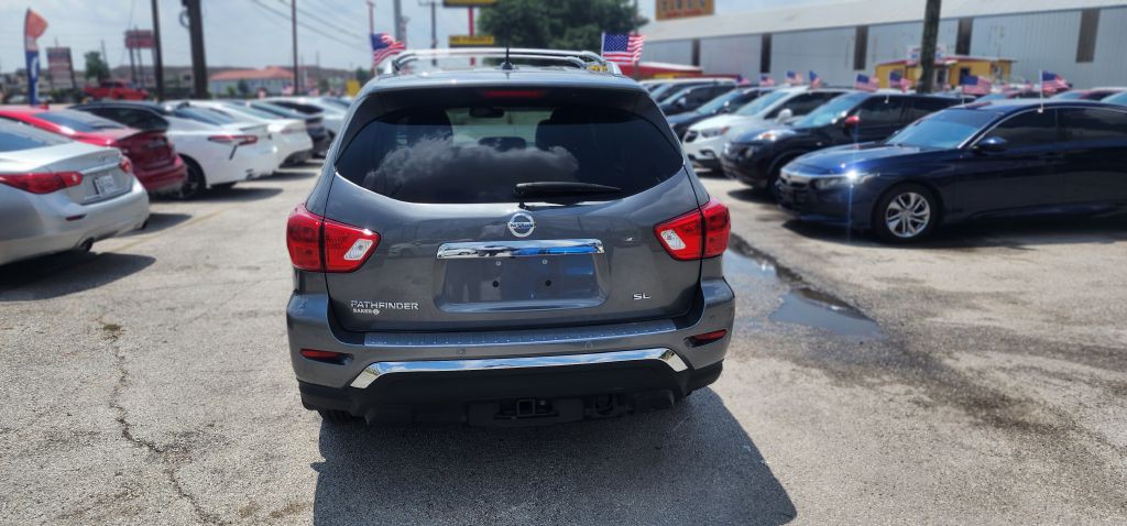 2017 Nissan Pathfinder Image 10