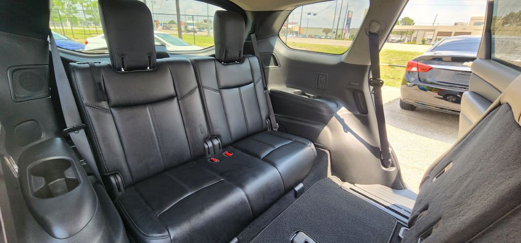 2017 Nissan Pathfinder Image 23