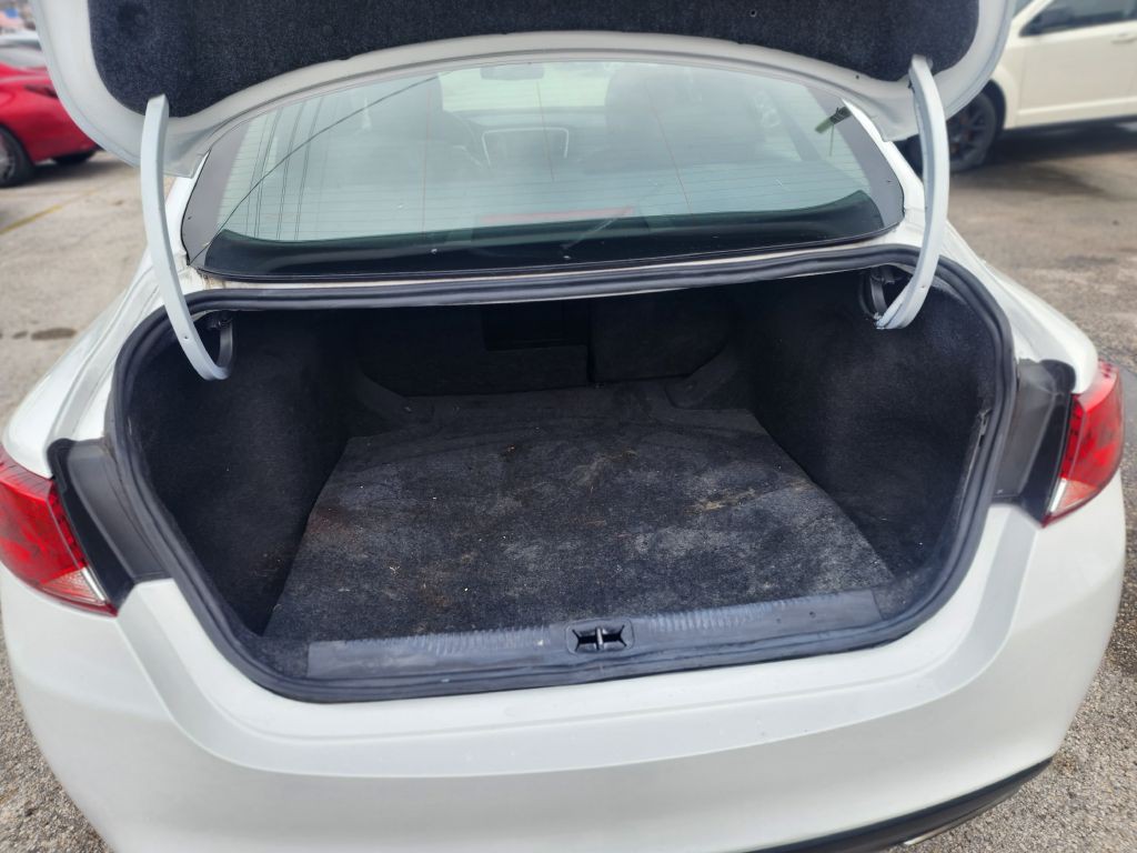 2016 Chrysler 200 Image 27