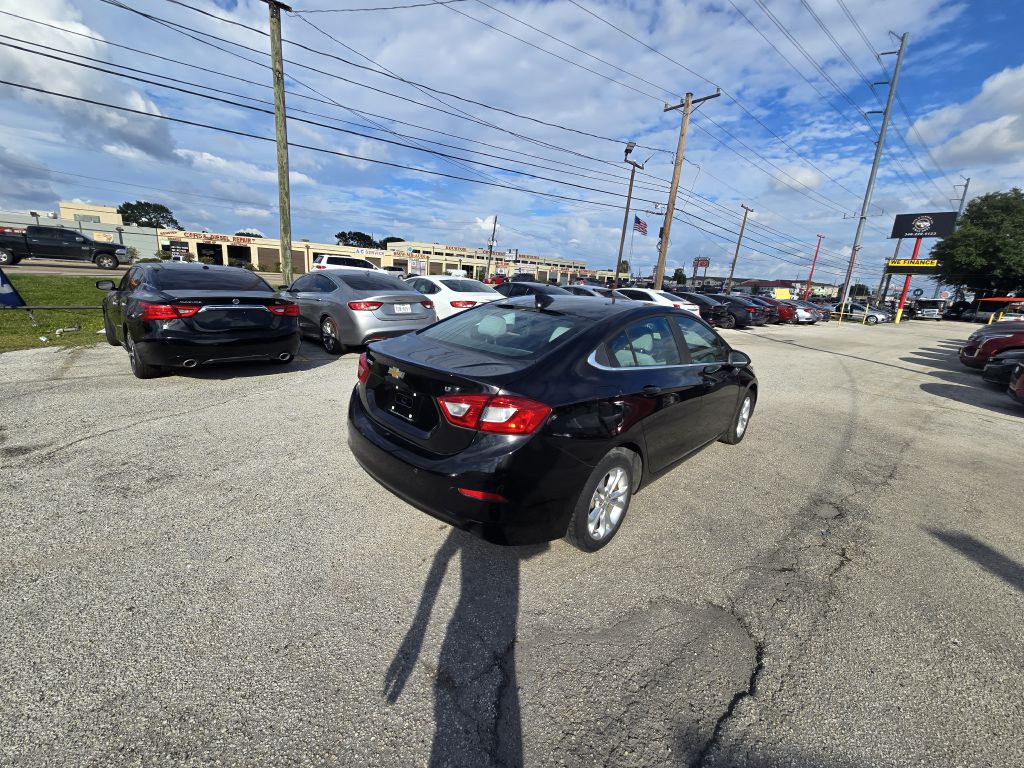 2019 Chevrolet Cruze Image 9