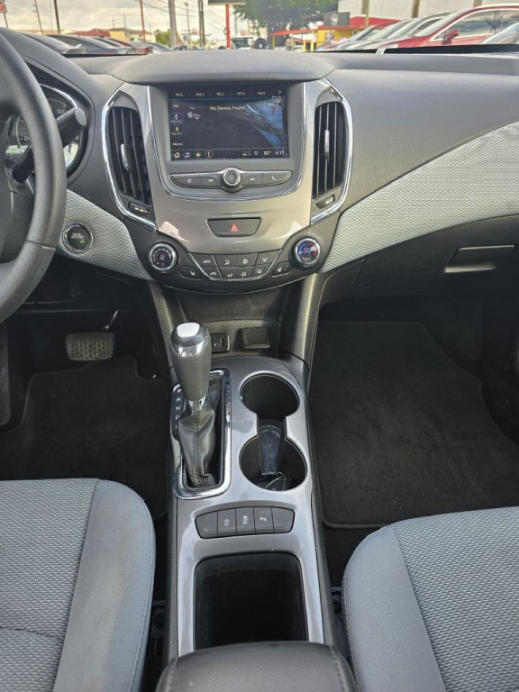 2019 Chevrolet Cruze Image 14