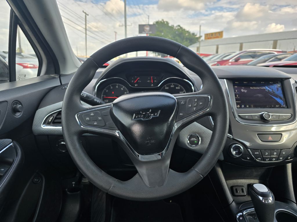 2019 Chevrolet Cruze Image 15