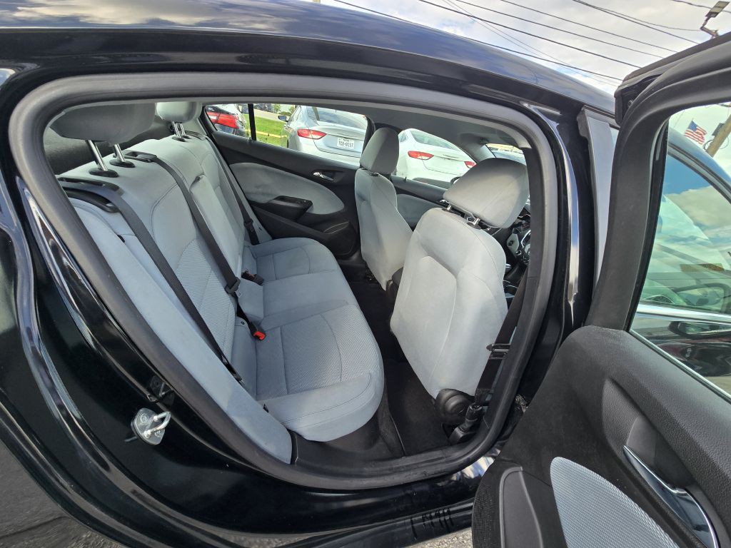 2019 Chevrolet Cruze Image 19