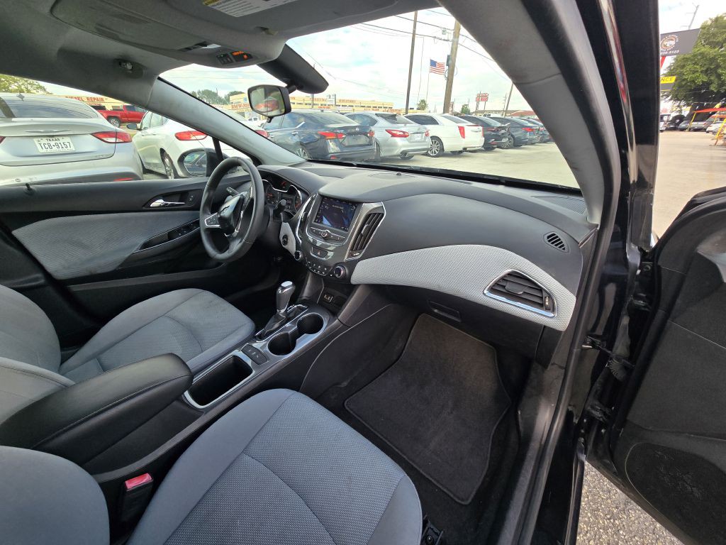 2019 Chevrolet Cruze Image 23