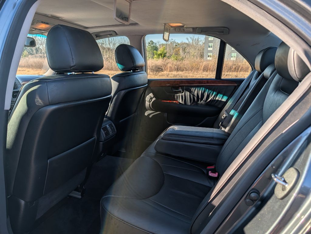 2005 Lexus LS Image 14