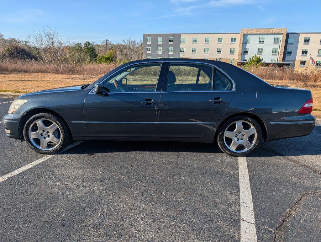 2005 Lexus LS Image 1