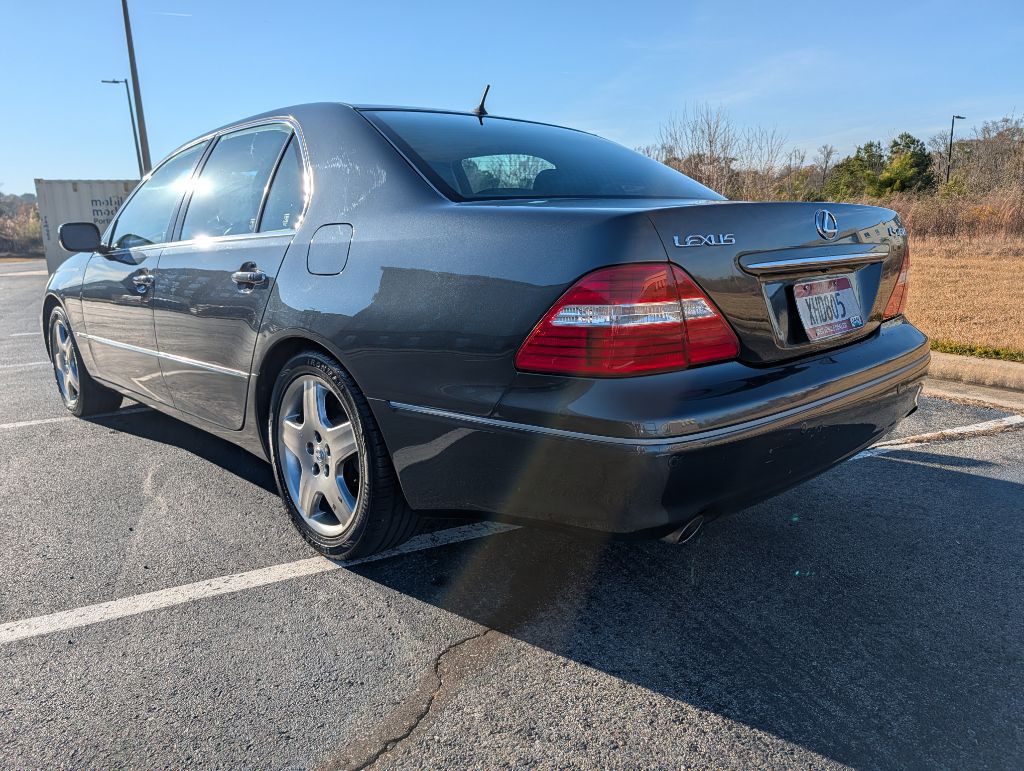 2005 Lexus LS Image 9