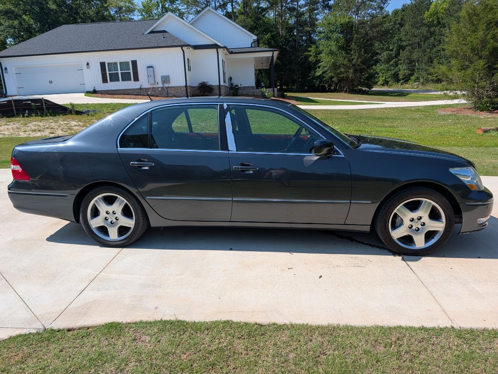 2005 Lexus LS Image 5