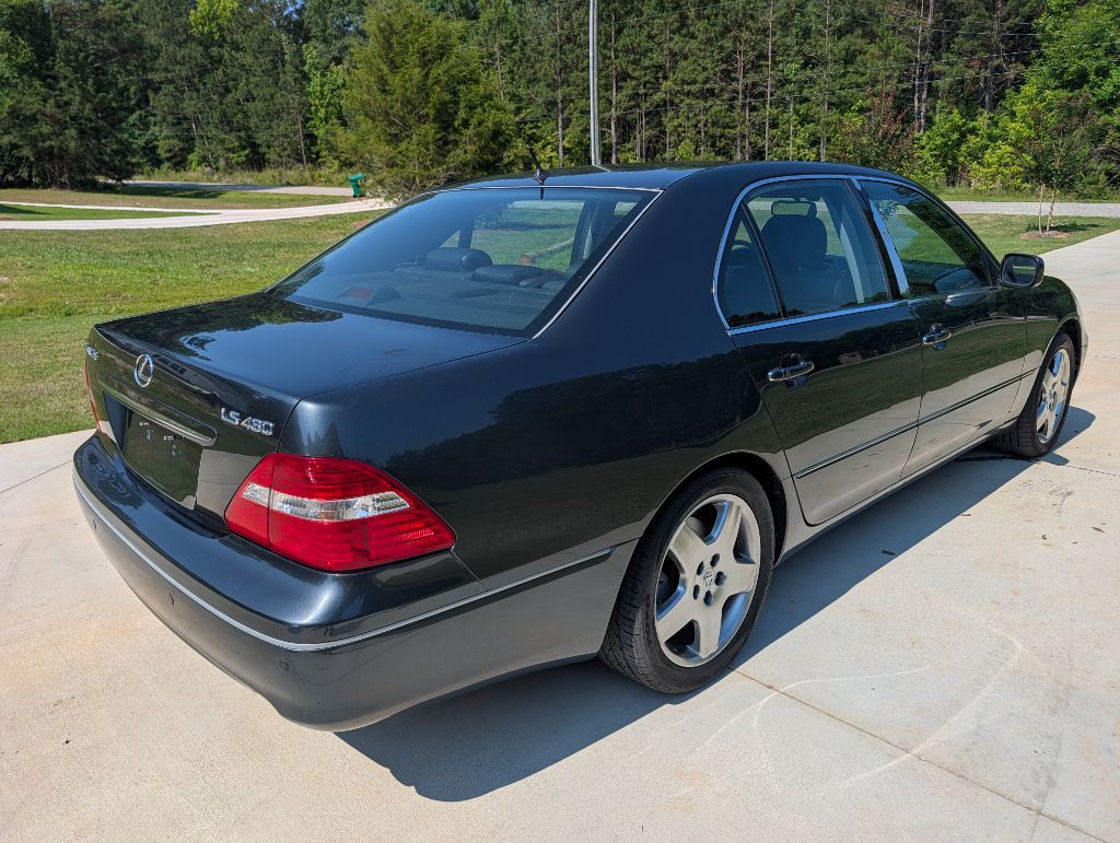 2005 Lexus LS Image 6