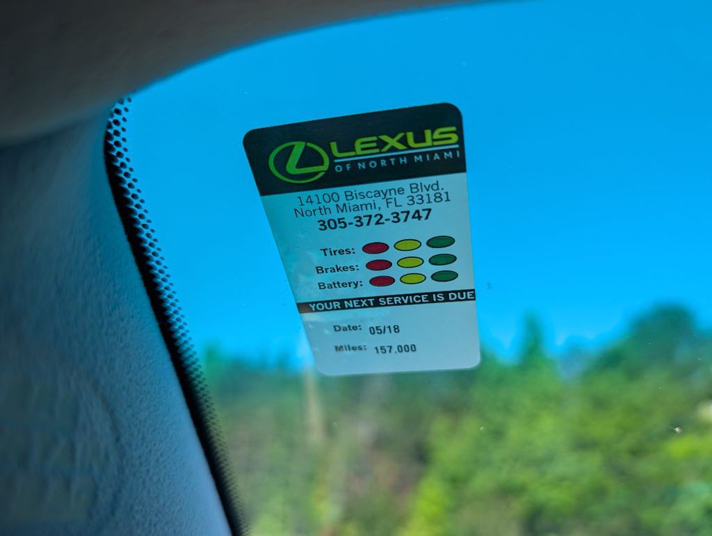 2005 Lexus LS Image 21