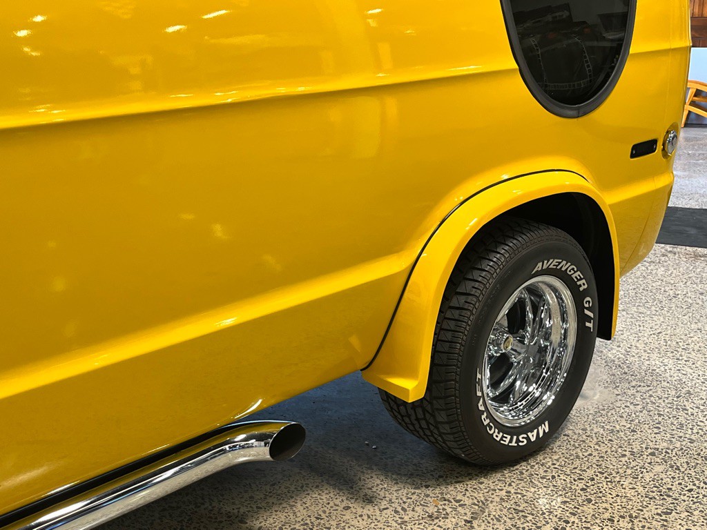 1977 Dodge Tradesman Image 10