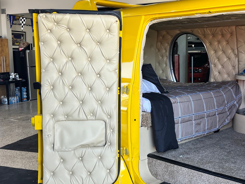 1977 Dodge Tradesman Image 17
