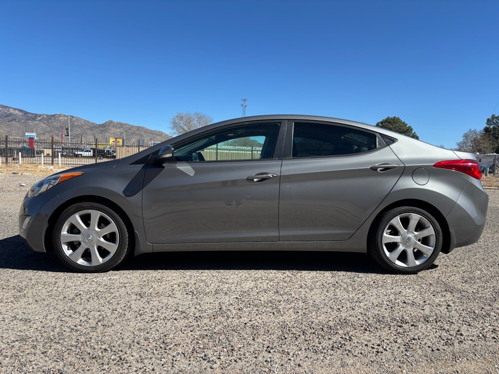 2013 Hyundai Elantra Image 6
