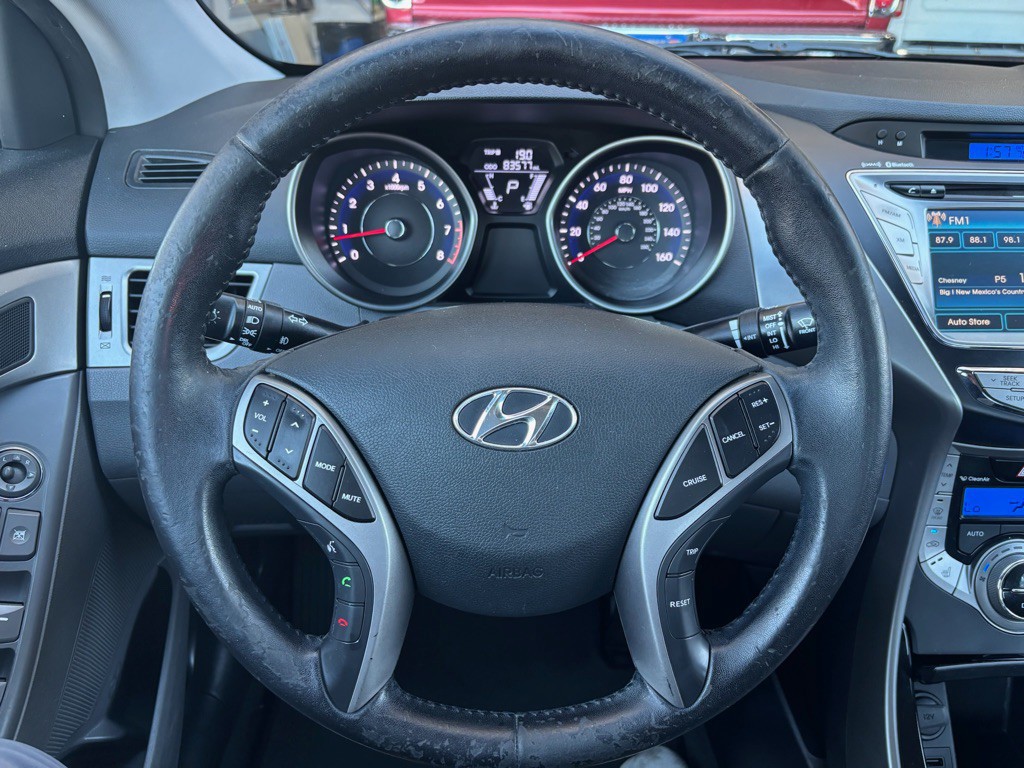 2013 Hyundai Elantra Image 10