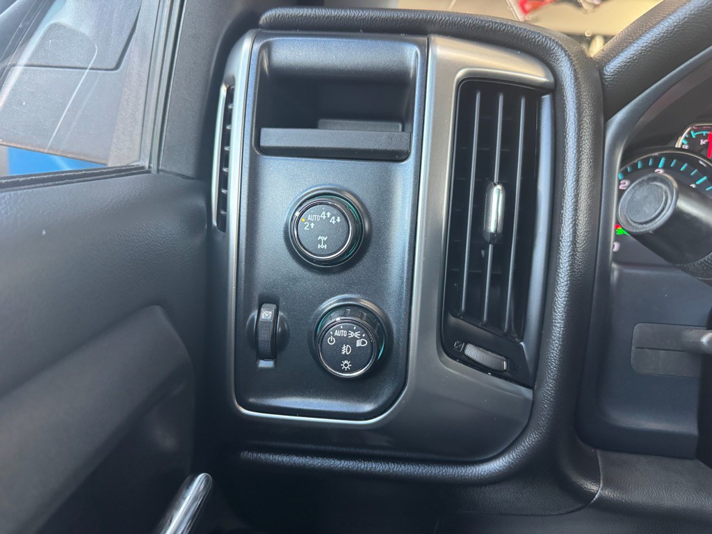 2018 Chevrolet Silverado 1500 Image 13