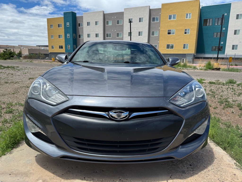 2015 Hyundai Genesis Image 4