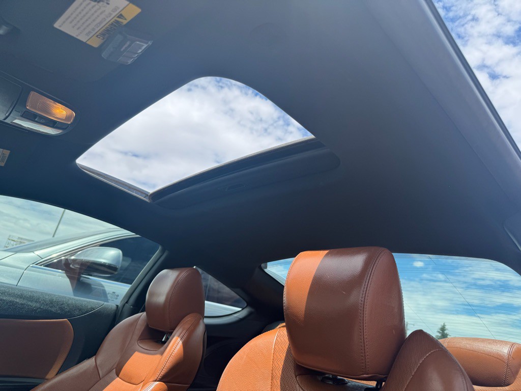 2015 Hyundai Genesis Image 18