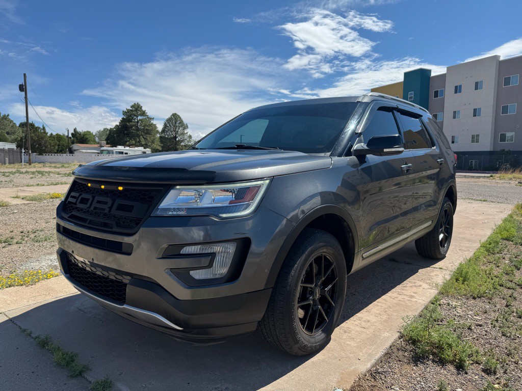 2017 Ford Explorer Image 5