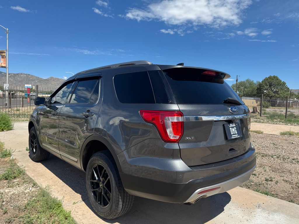 2017 Ford Explorer Image 7