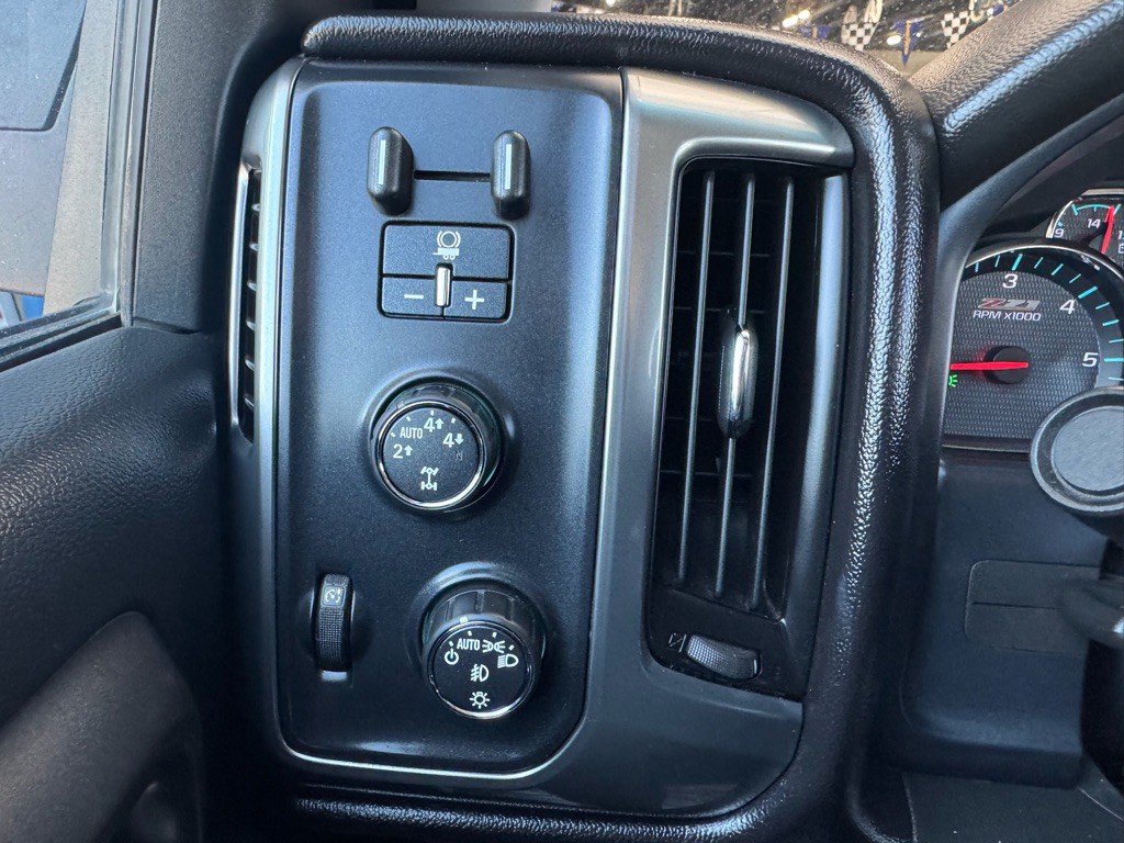 2016 Chevrolet Silverado 1500 Image 18